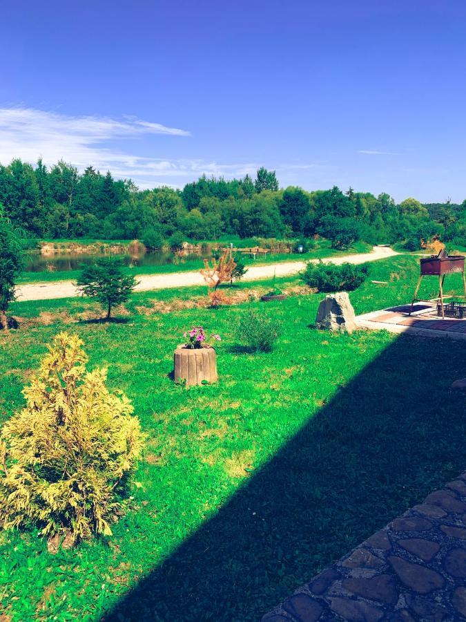 Готель Явір Агро Vyshnivtsi Eksteriør bilde